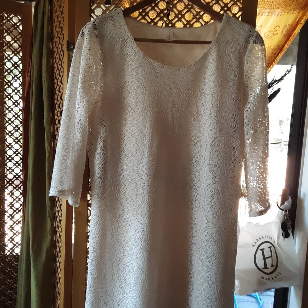 Mod style short Cream crochet dress